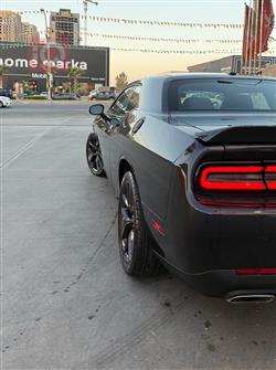 دۆج چالنجەر